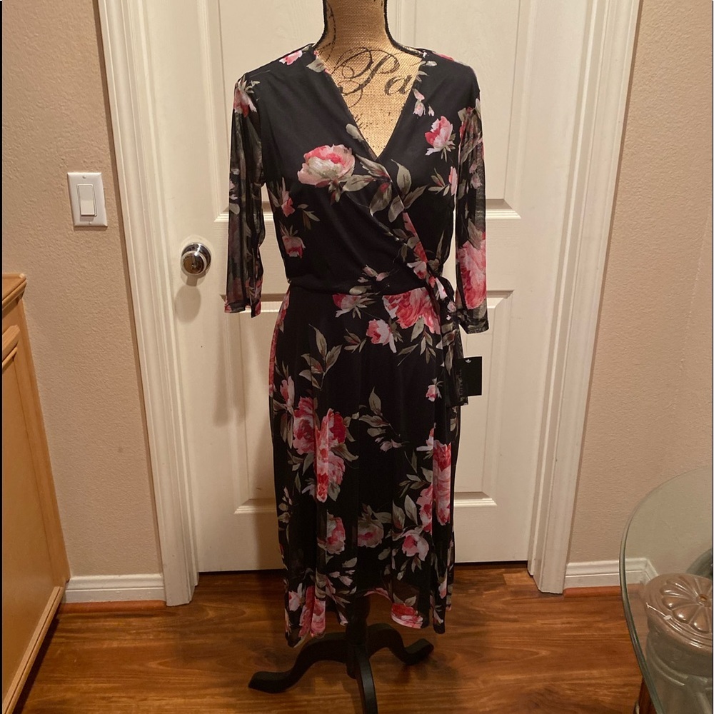 - Black floral print dress